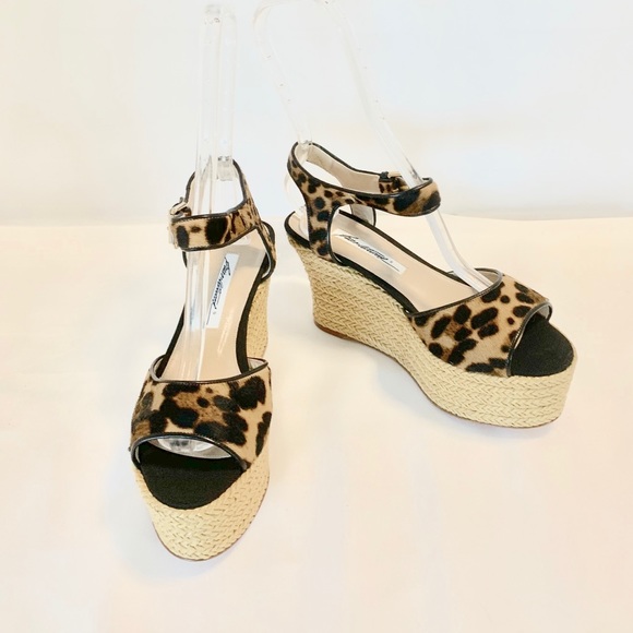 Brian Atwood   Sandals NEW. - Picture 7 of 16